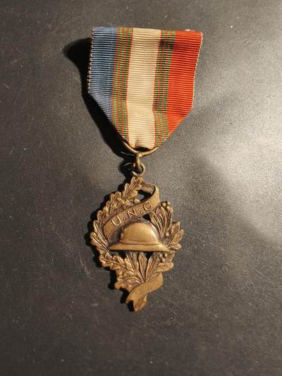 老王徽章第179期 - 法国一战UNC老兵协会奖章