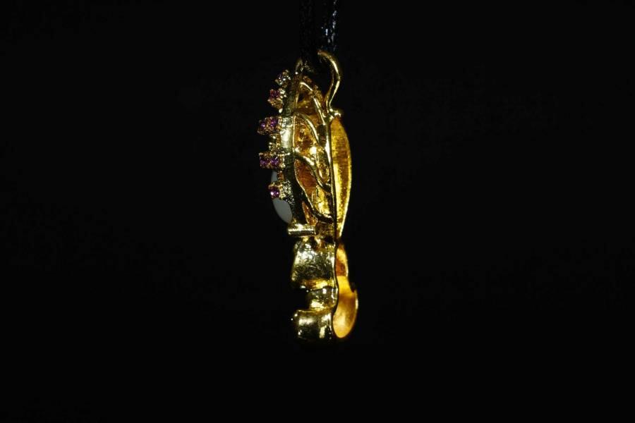 上海都达杂项专场八（全场包邮）   天然镀金宝宝佛嵌和田玉蛋面挂件 附鉴定证书87-352