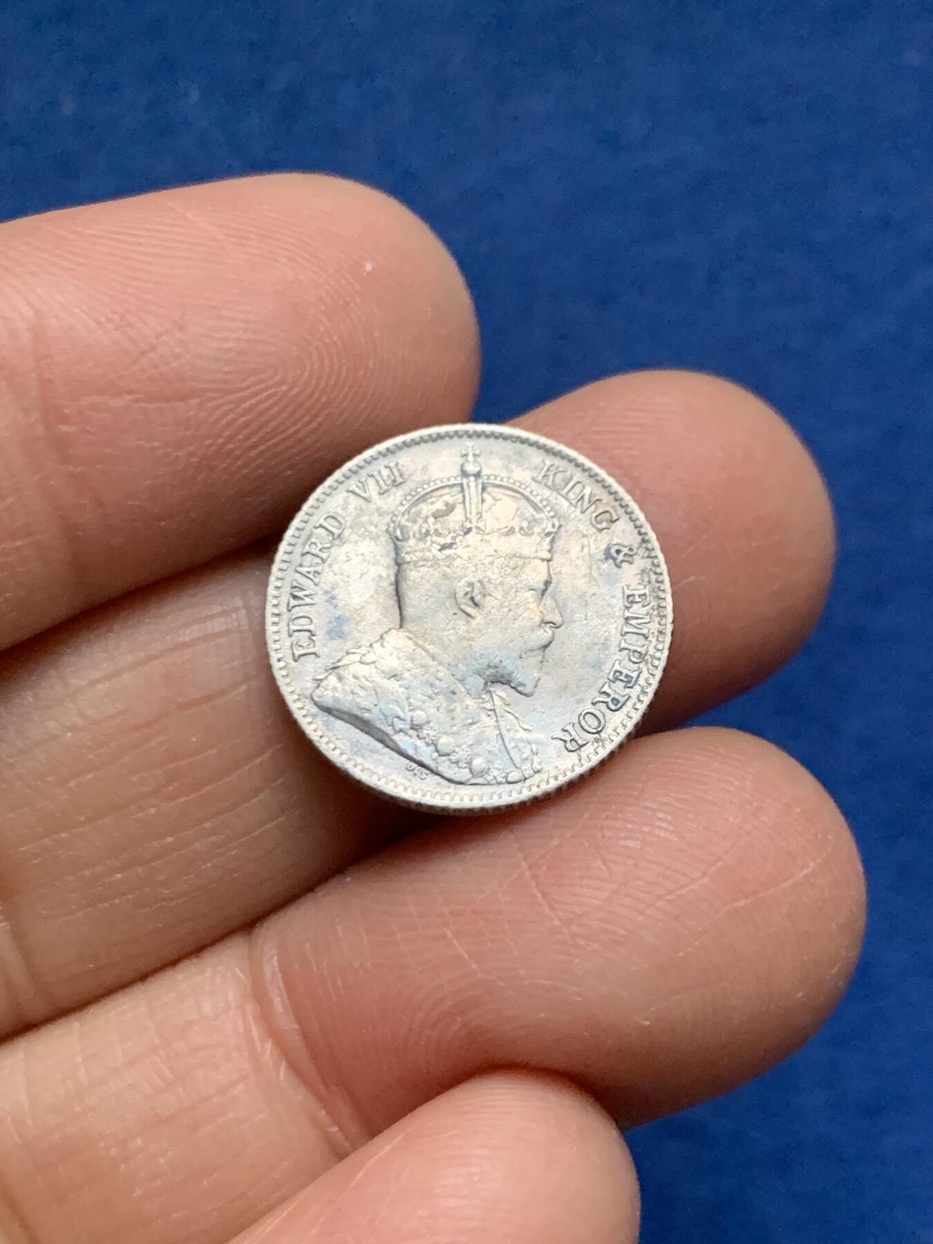 《竞宝斋》第461场 周日，周一，2场连拍 （全场包邮）欢迎送拍 香港1903年爱德华一毫银币，人像清晰，自然包浆