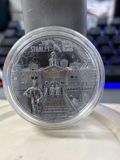 第189期拍卖 - 库克2023年恐怖夜斯坦利酒店2盎司黑银币，999银，发行1909枚