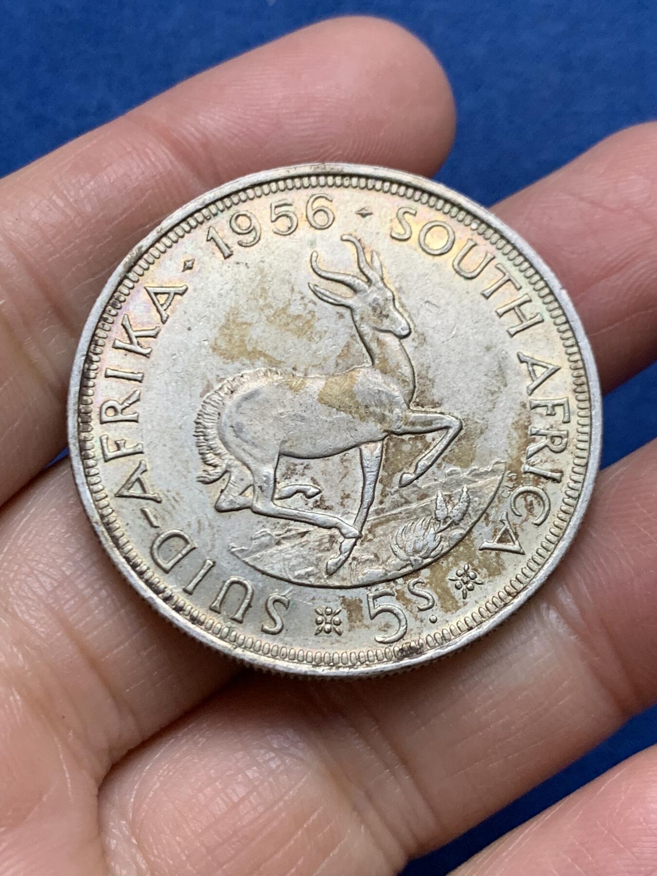 《竞宝斋》第461场 周日，周一，2场连拍 （全场包邮）欢迎送拍 英属南非1956年伊丽莎白二世跳羚羊版5先令银币 细节见图 28.2g