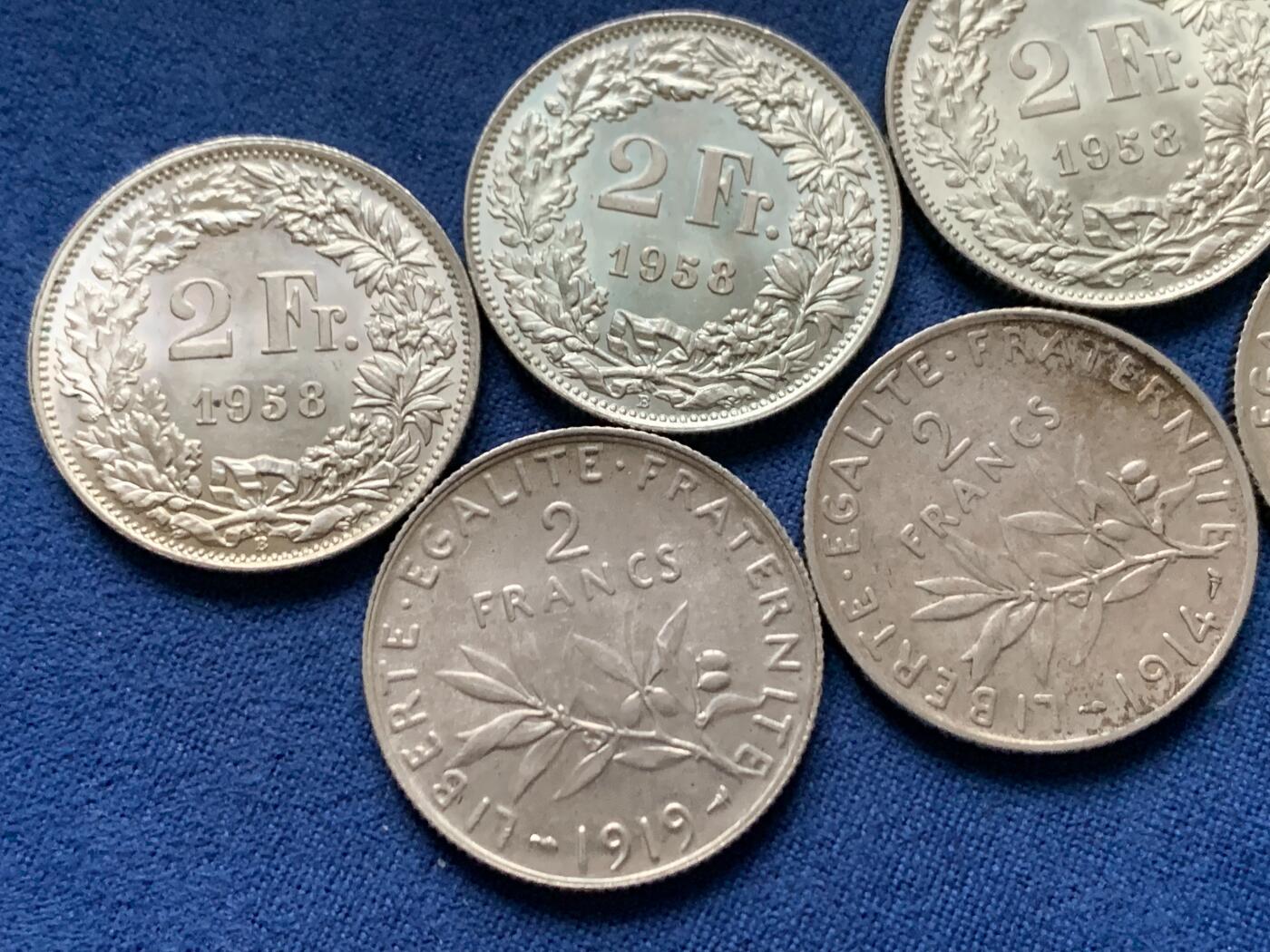 《竞宝斋》第461场 周日，周一，2场连拍 （全场包邮）欢迎送拍 七枚一组 2法郎银币 瑞士雪山女神4枚+法国播种女神3枚 总重69.85克