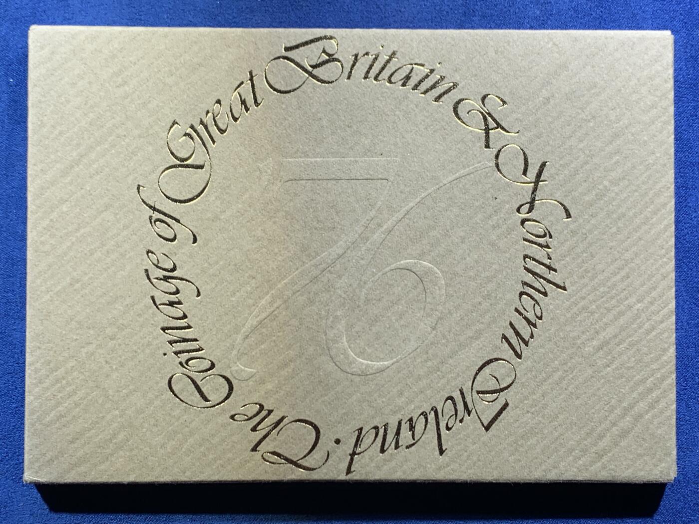 《竞宝斋》第461场 周日，周一，2场连拍 （全场包邮）欢迎送拍 英国1976年精制套币 礼品原装6枚币和1枚章