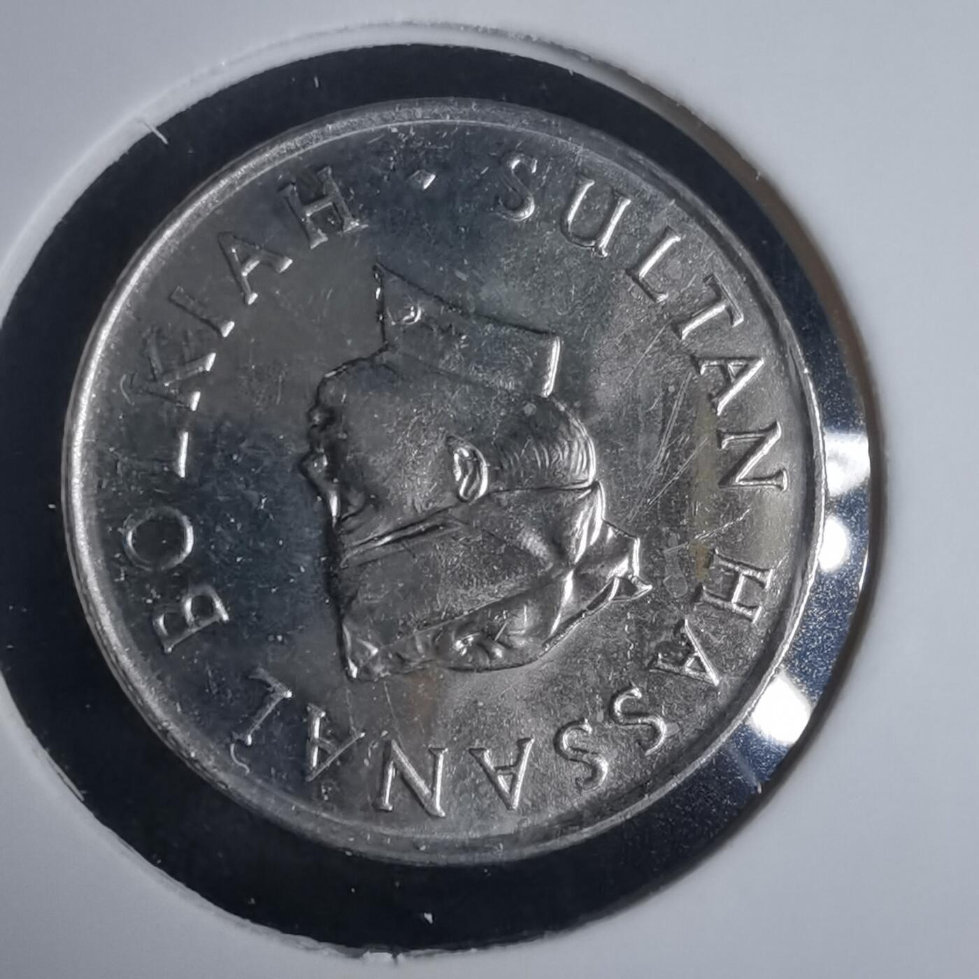 沼泽如烟--第975场 文莱1987年十分