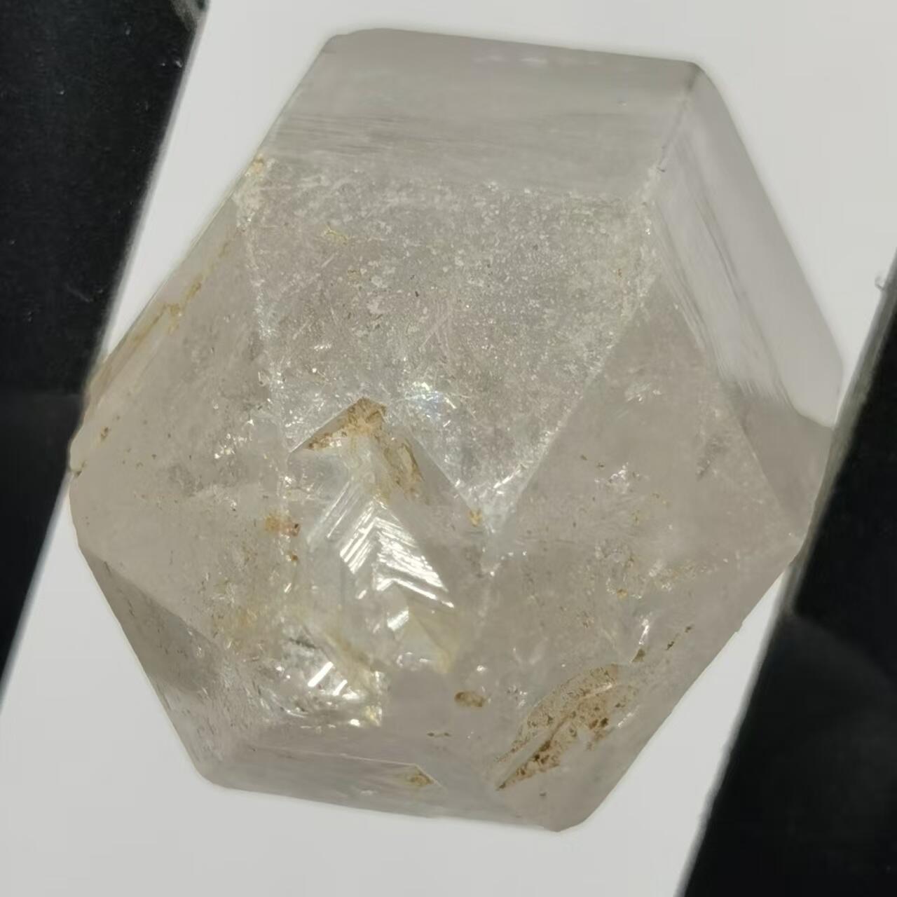 七河·世界币章矿标杂件每周小拍（总第35期）（本场周二结标） 藏家出品 X711（2） 云贵闪灵水晶原石 本件拍品由合作藏家邮寄