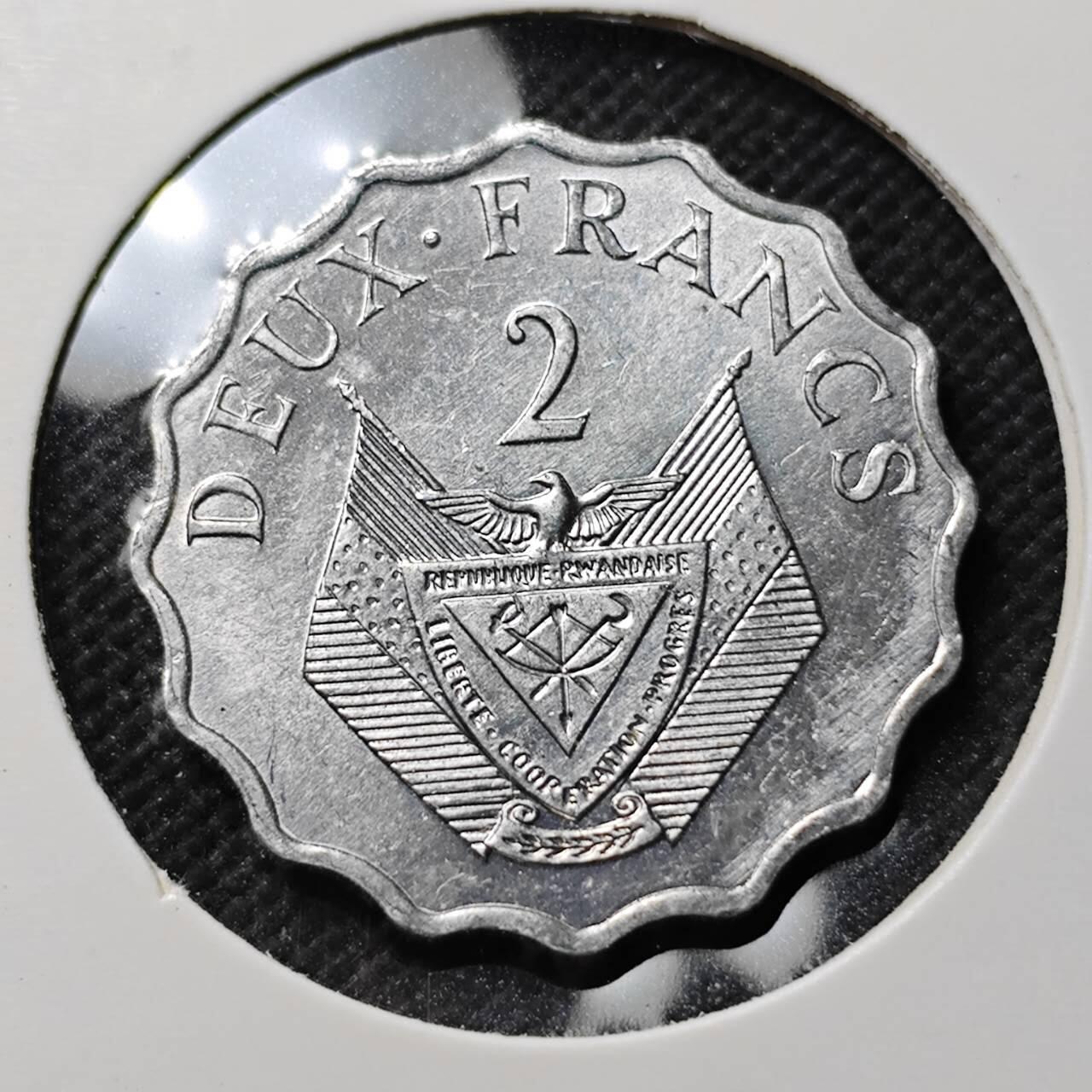 KK钱币收藏小铺  第389期  2月预留时间 周末发货  1970卢旺达2法郎 好品
