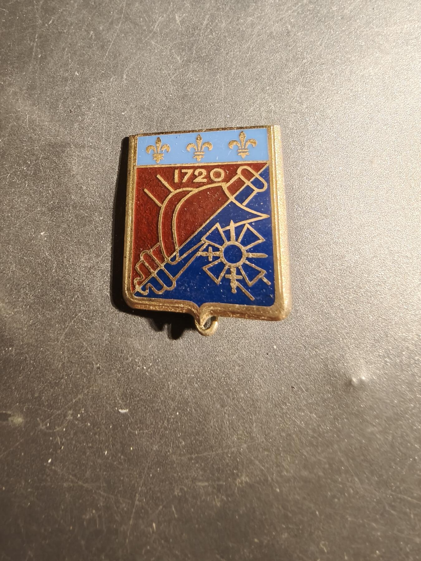 老王徽章第179期 法国第4炮兵团证章