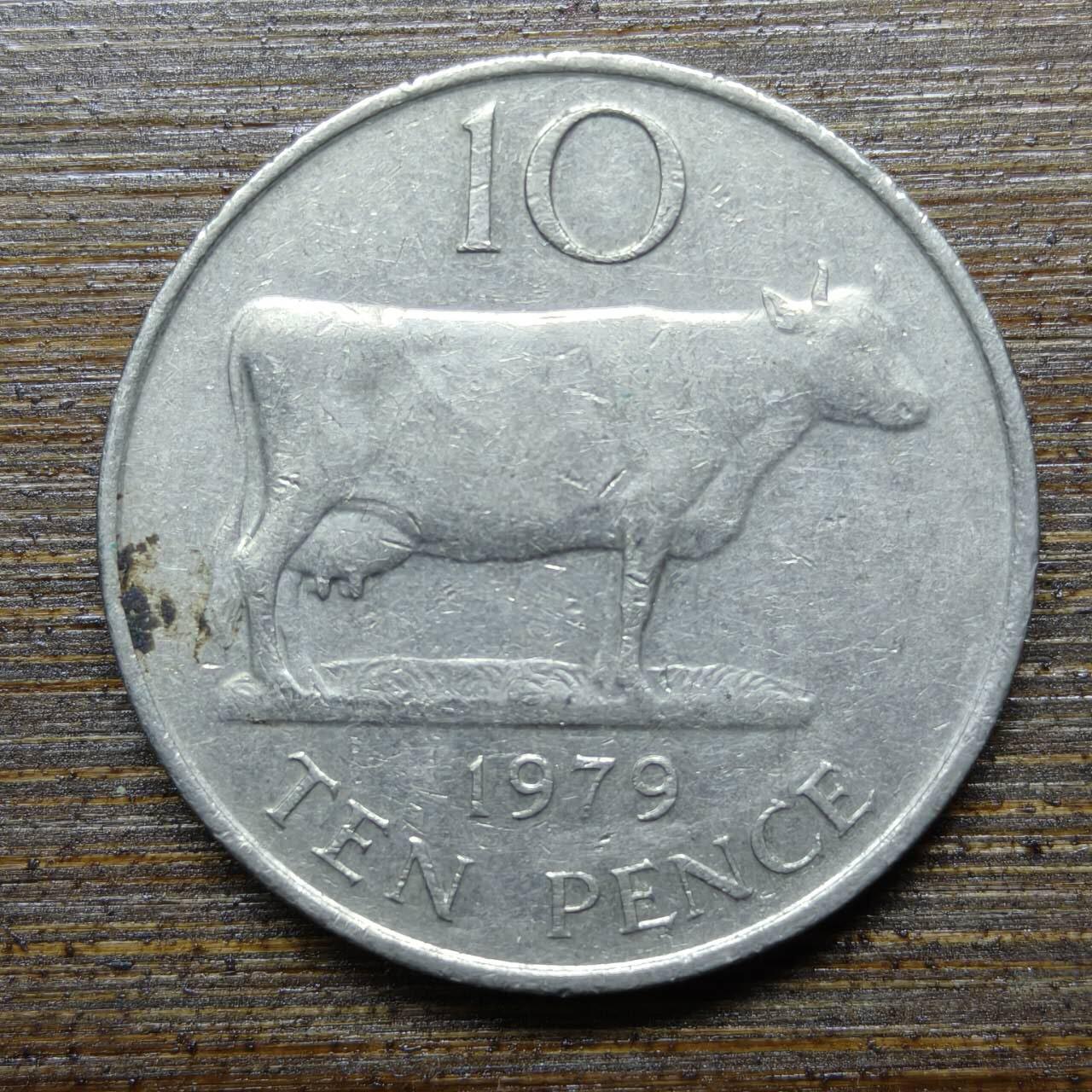 【铜匠收藏】★第140场★散币场。不寄存，30包邮。不满30元，支付5元运费。《接受代拍 代送NGC评级》 25【无寄存】根西岛1979年耕牛大版10便士