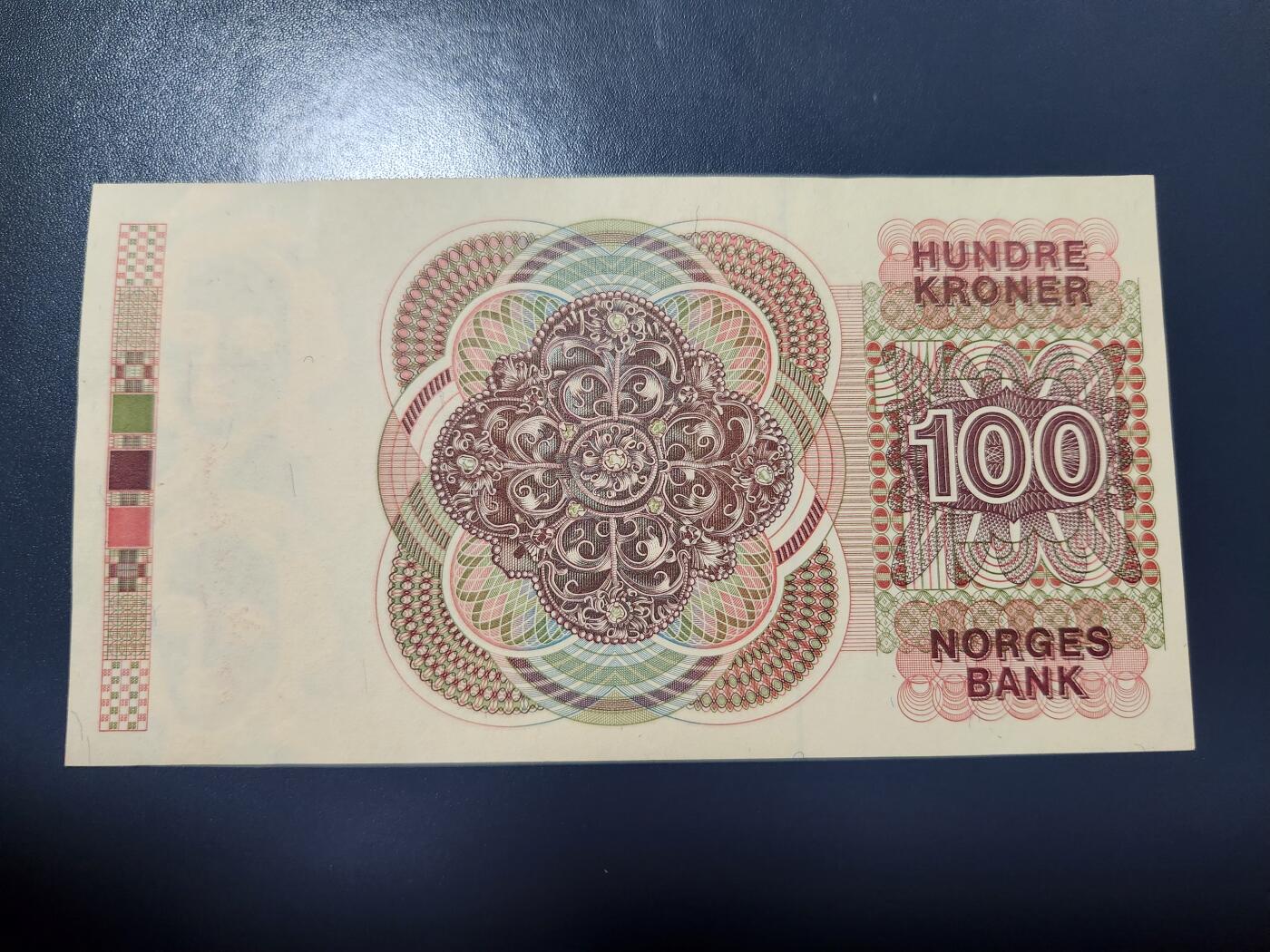 1月25号晚上8点 外国纸币自动截拍第13场 挪威1991年版100克朗 卡米拉.柯莱特 二版 几乎全新