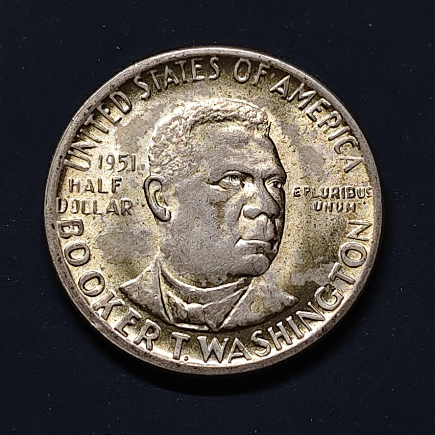 【全场包邮】纯粹捡漏拍499场-持续更新中 美国1951年半元黑人政治家教育家布克华盛顿纪念银币【30.6毫米12.5克90%，纯银价约316元（按28元银价折算）】