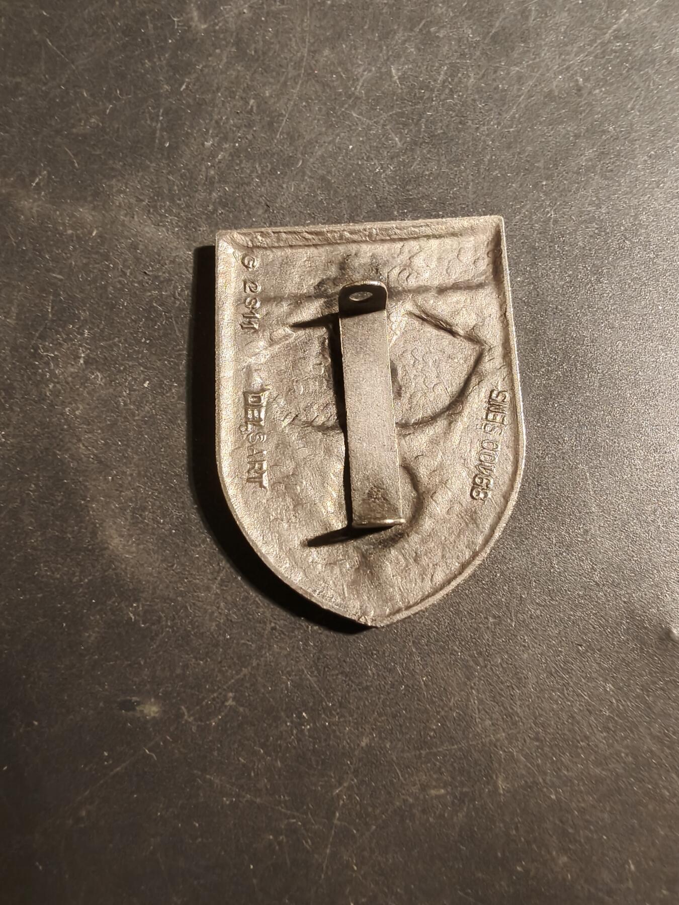 老王徽章第179期 法国陆军总部和运输大队证章