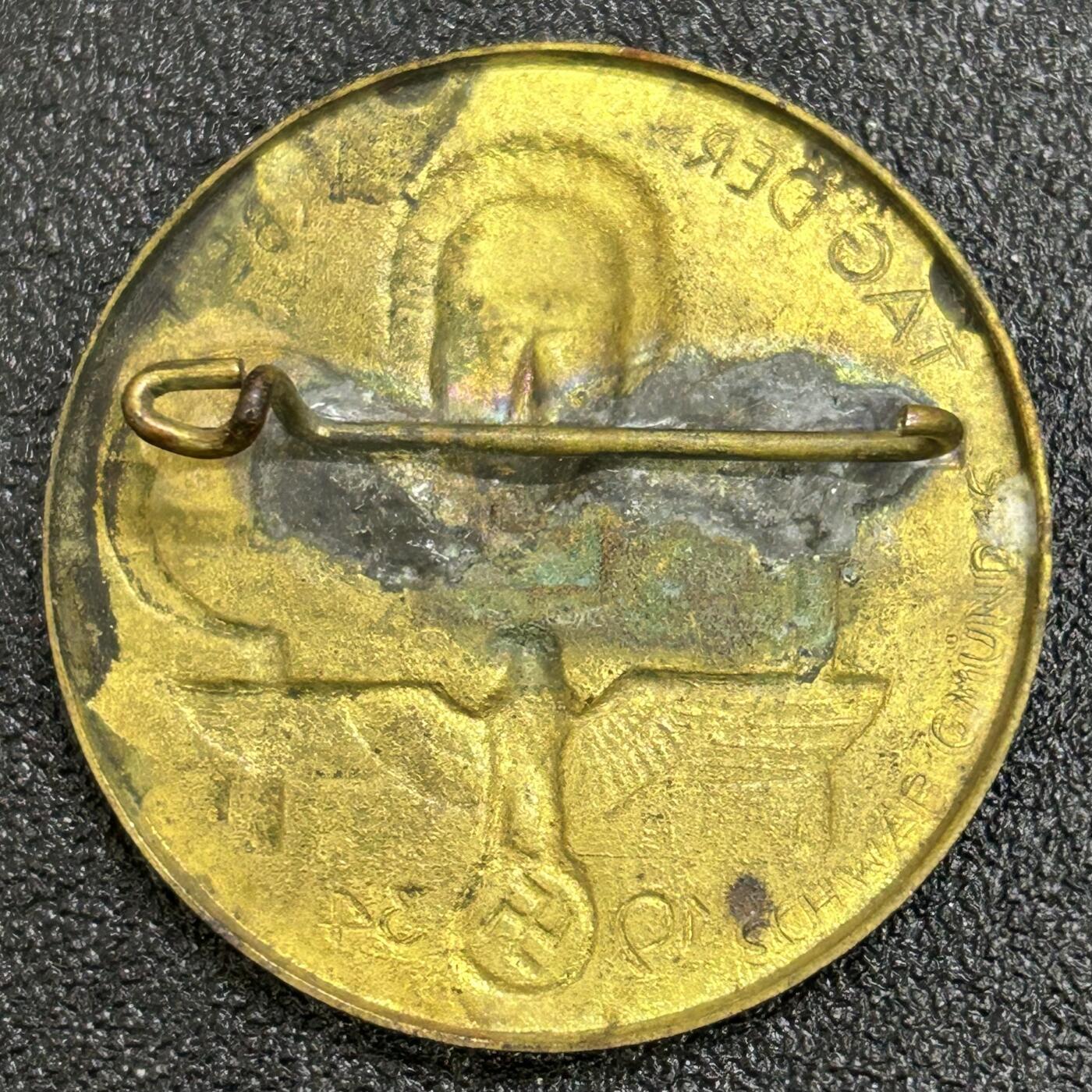 西秦中古拍卖第七十四期 德三 1934年劳动节纪念章