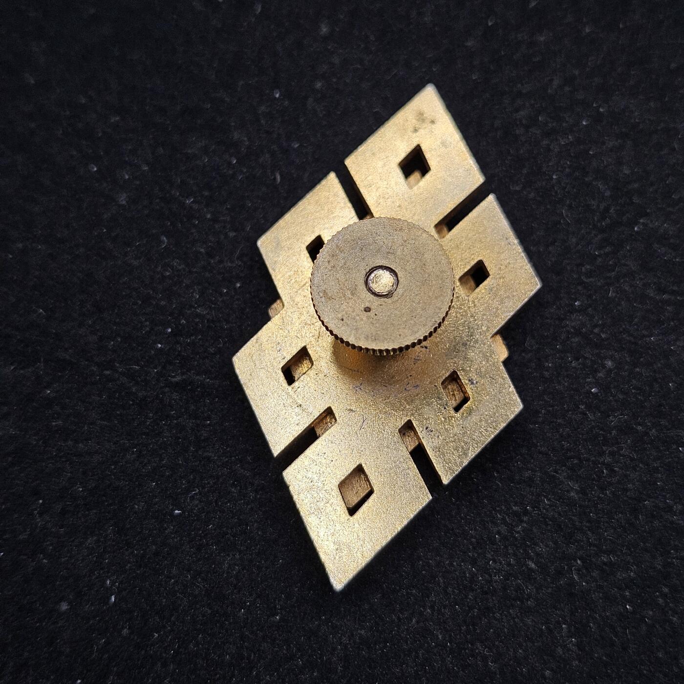 0元起拍勋章 第329期 咸鱼国勋章拍卖专场 1月28日（周三）下午6：00开始 蒙古毕业证章