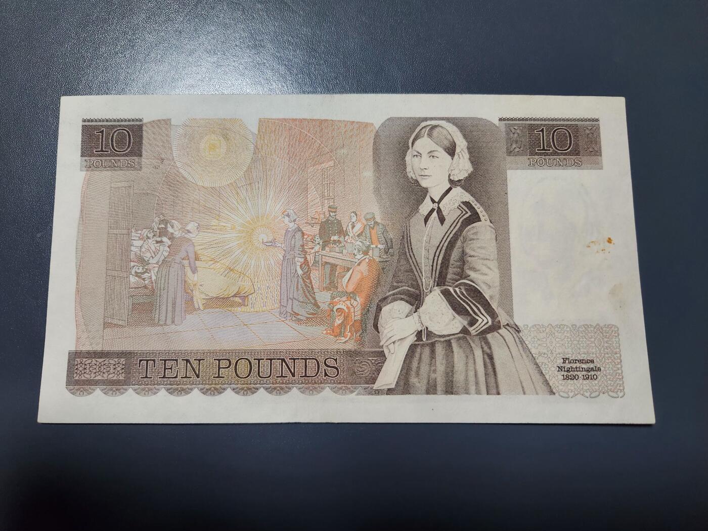 1月25号晚上8点 外国纸币自动截拍第13场 英国10镑 极美品