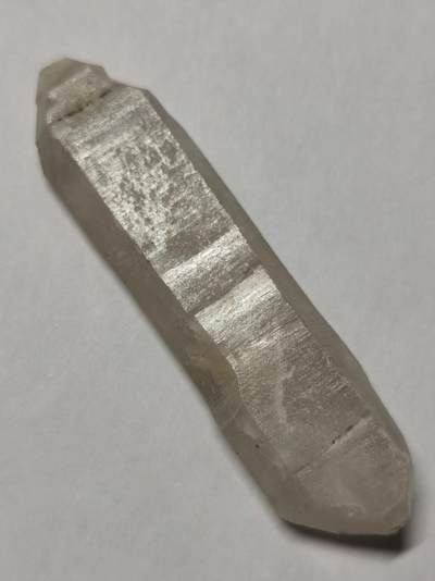 七河·世界币章矿标杂件每周小拍（总第35期）（本场周二结标） - 藏家出品 X713（2） 云贵闪灵水晶原石 小长条 本件拍品由合作藏家邮寄