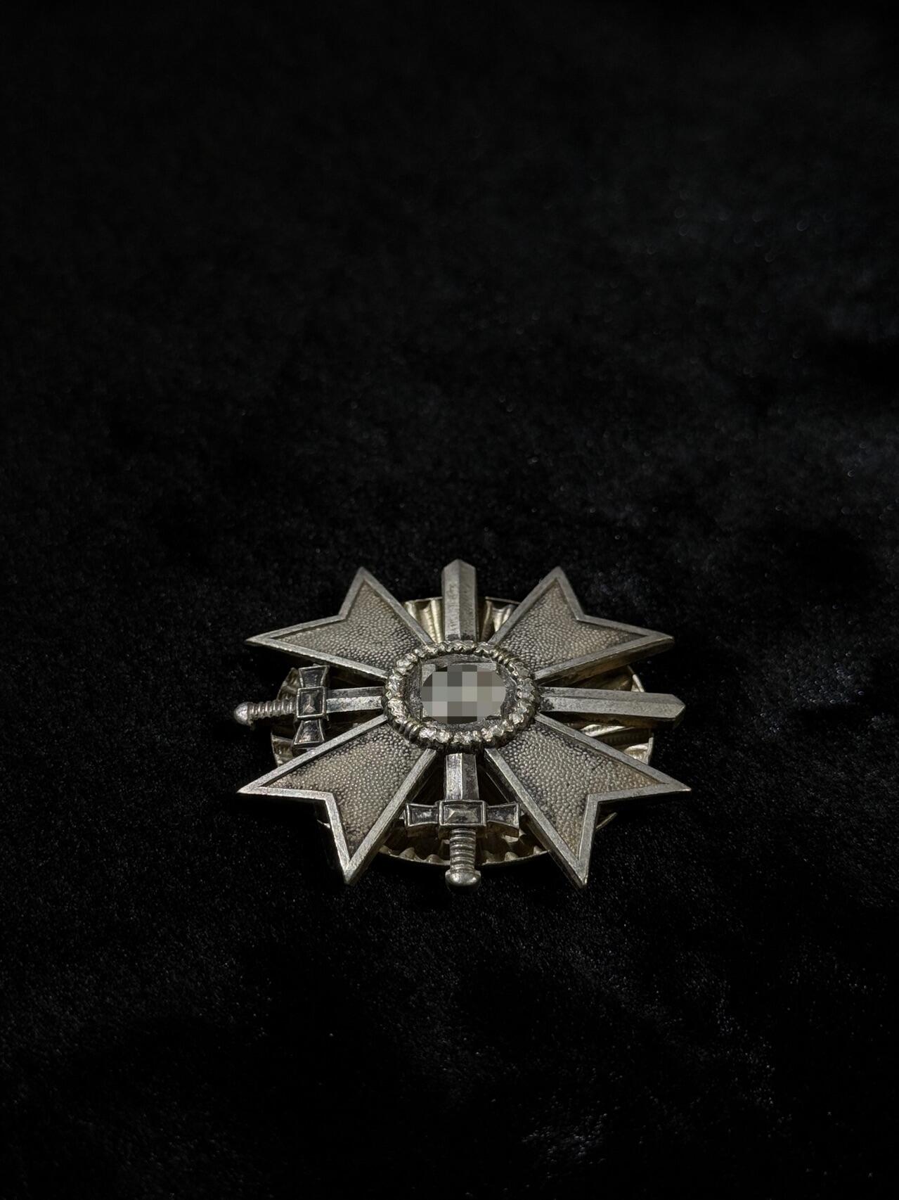 戎马世界章牌大赏第110期 铭记历史！珍爱和平！德国二战一级战功十字勋章  铜制贝壳轮