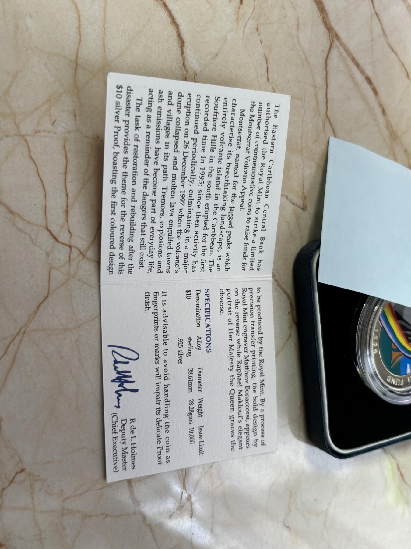 第189期拍卖 东加勒比群岛1998年蒙特塞拉特火山彩色纪念银币，28.28克，925银，发行10000枚，有氧化