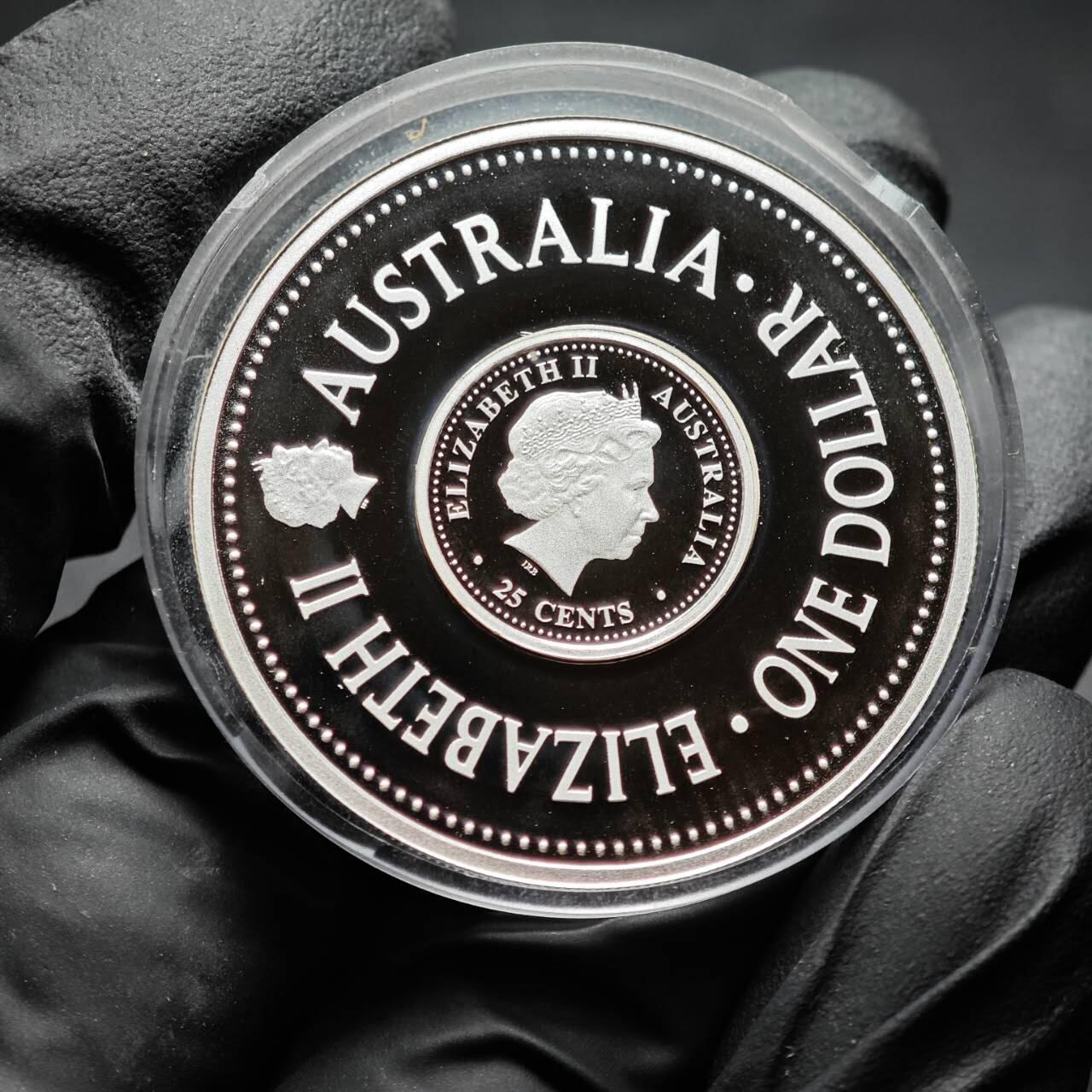 金瓯小拍第三期 古今币章 银价专场 澳大利亚母子组合银币2枚1套2006年 重32.2克 世界杯主题 带盒证 盒严重破损