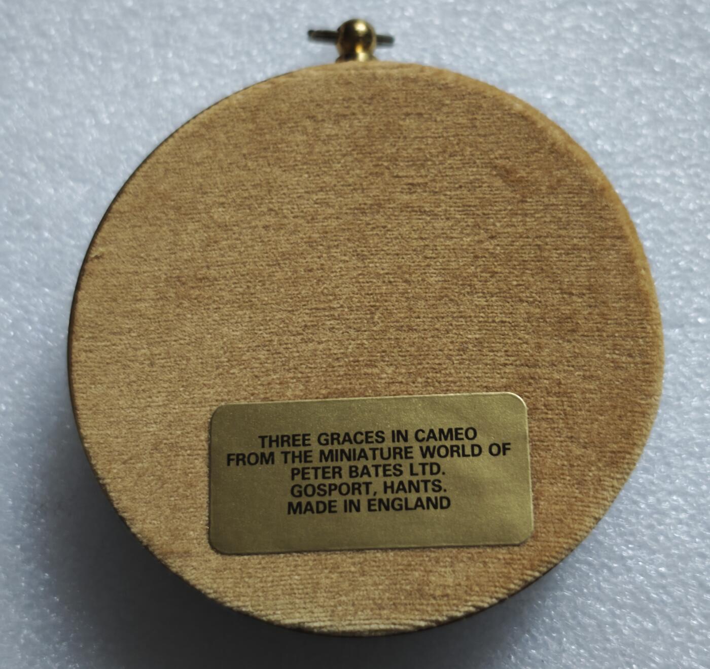 瓶子🏺第227期拍卖会  50年代英国珠宝商原始工艺卡梅奥  美惠三女神