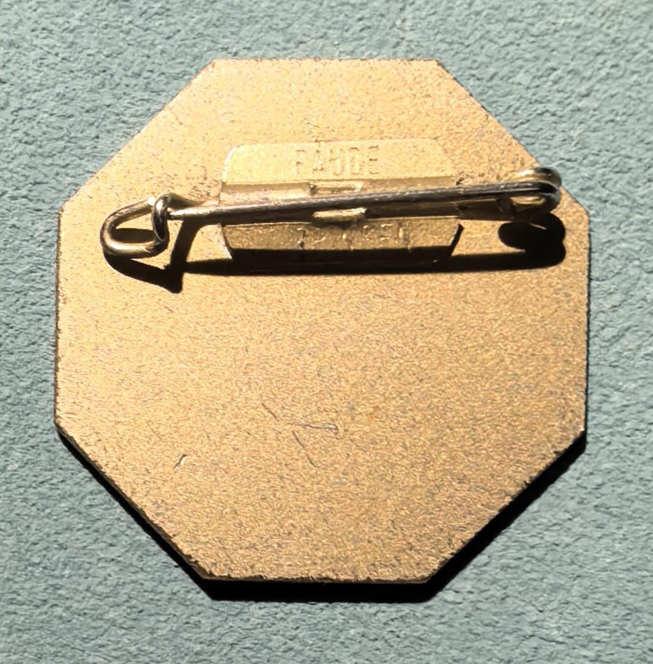 盛世勋华——号角文化勋章邮票专场拍卖第302期 瑞士里德阿尔普（Riederalp）滑雪学校青少年滑雪比赛（Jugendskirennen）纪念证章 带厂标