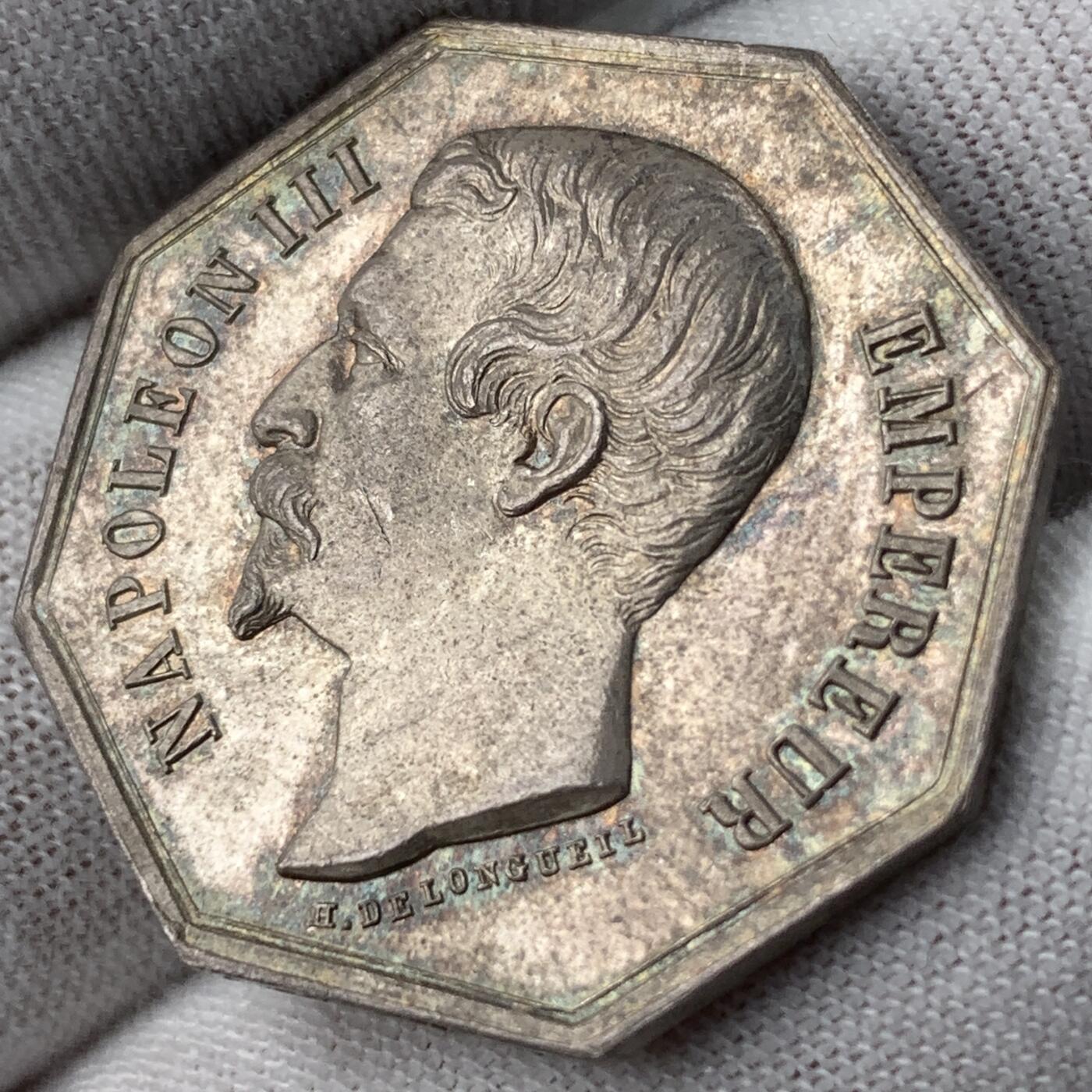 掌中浮雕-藏着的欧洲第051场 法国拿破仑三世头像园艺八角银章， 28.76mm，10.9g