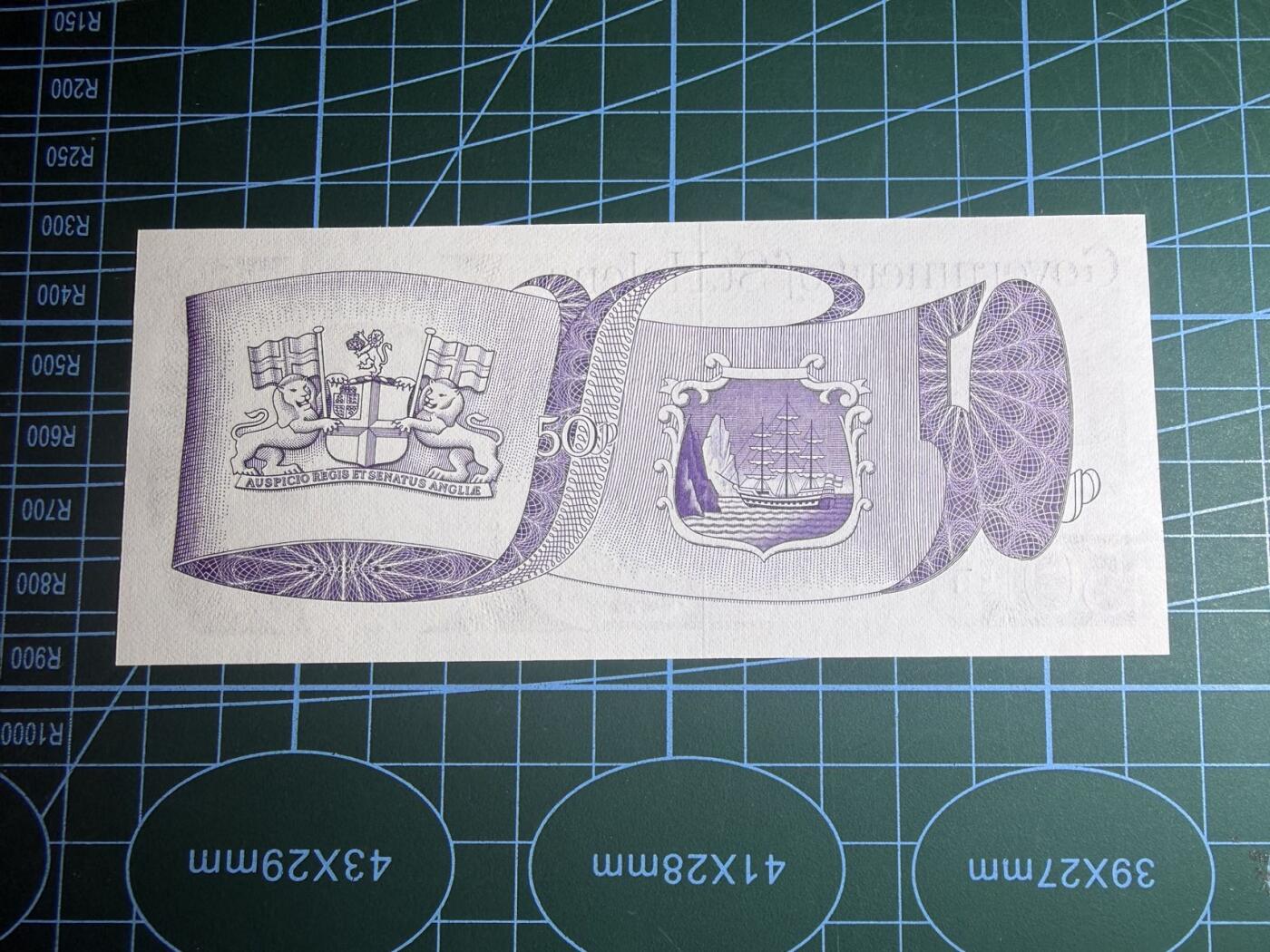 【炜奕收藏】，第五十八期，英属第三场 1979年圣赫勒拿50便士，UNC品相，号码无4