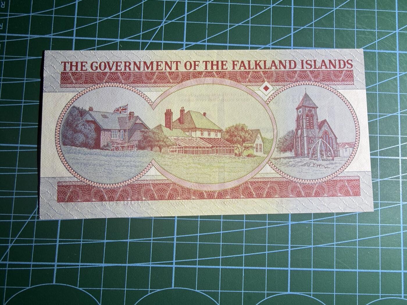 【炜奕收藏】，第五十八期，英属第三场 1983年福克兰群岛5镑纪念钞，UNC-品相，A冠