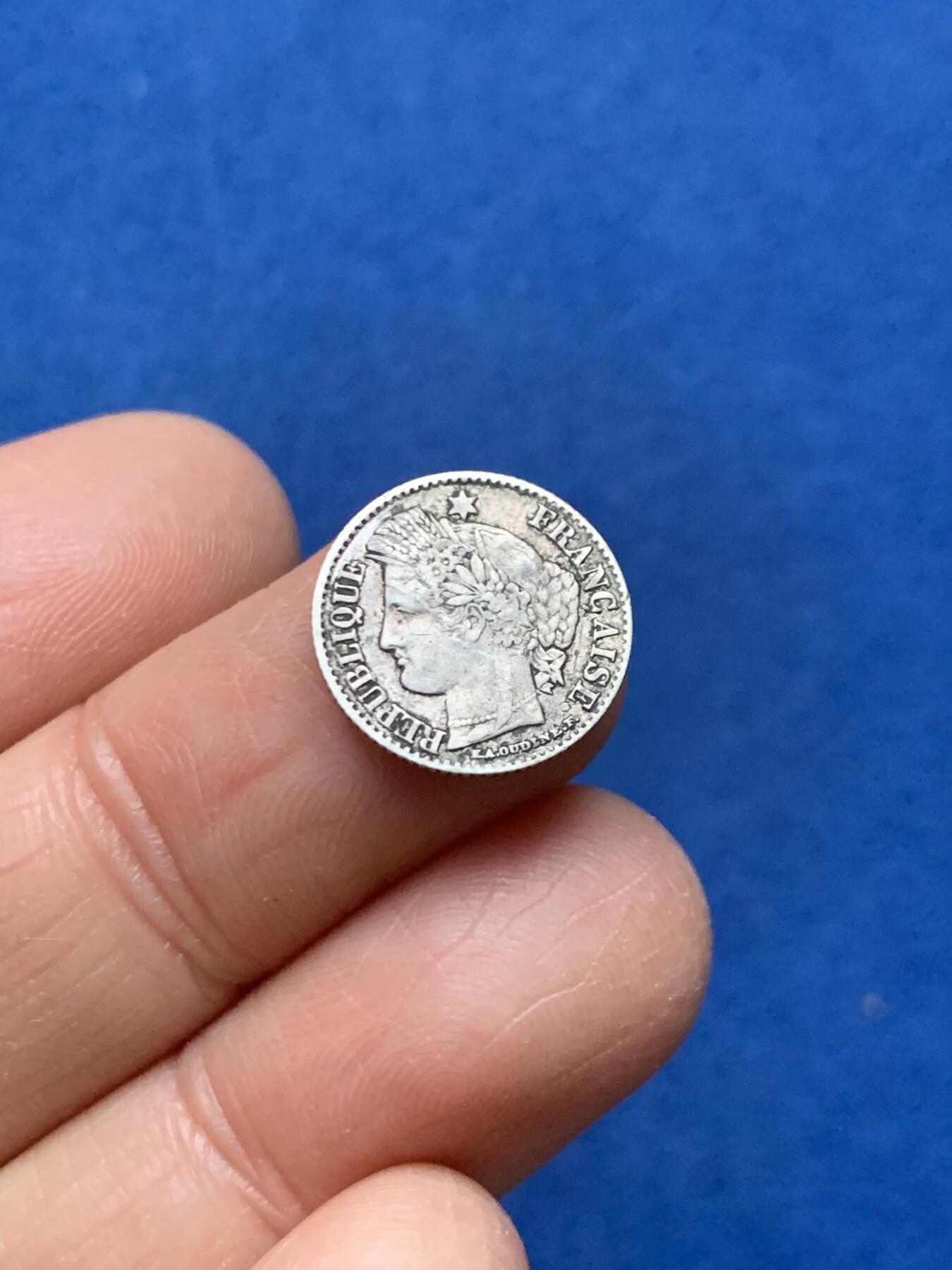 《竞宝斋》第462场 周日，周一，2场连拍 （全场包邮）欢迎送拍 两枚一组 法国1850年谷物女神20分银币，1895年谷物女神50分银币，法郎辅币少见。