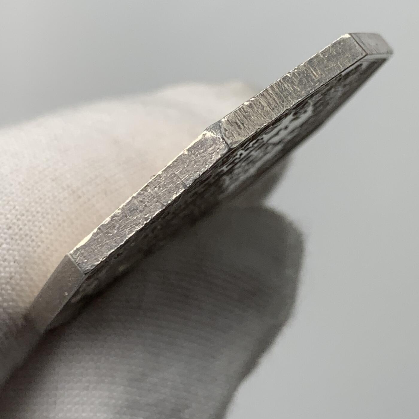 掌中浮雕-藏着的欧洲第051场 法国保险八角银章，对边36mm，19g，光边无边铭