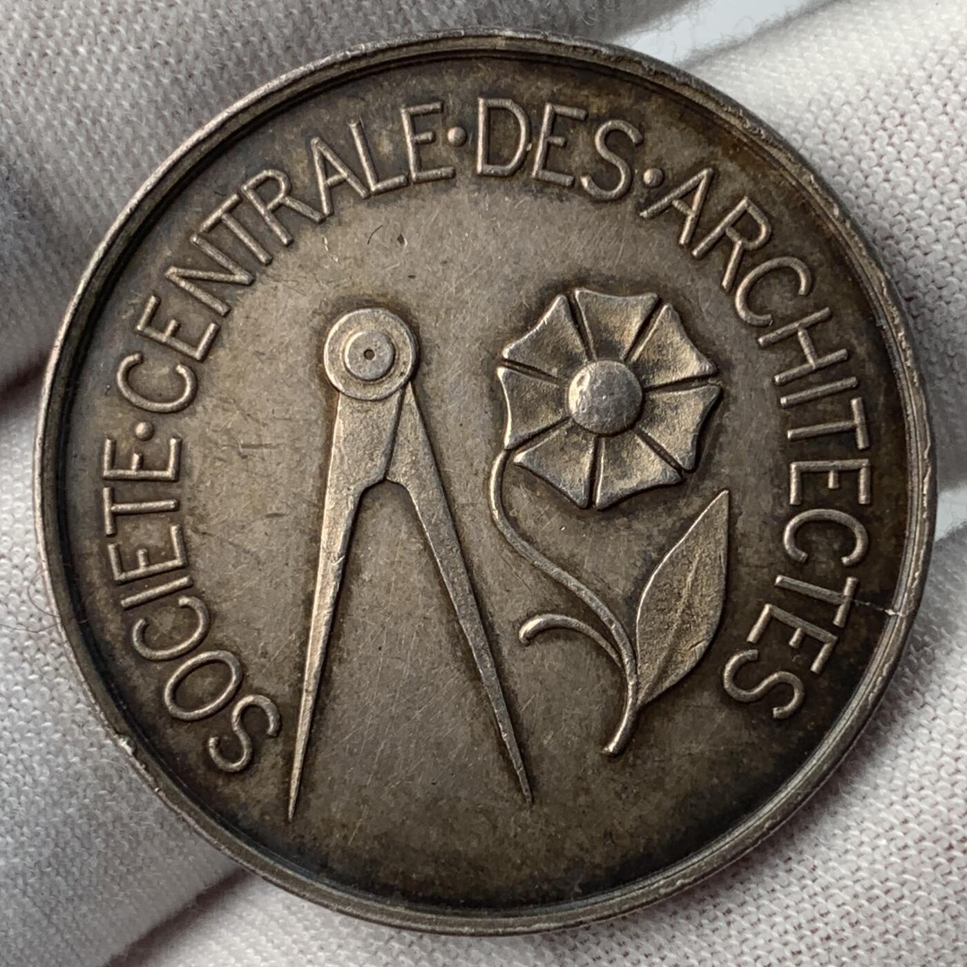 掌中浮雕-藏着的欧洲第051场 法国中央建筑师协会银章 ，34mm，15.26 g