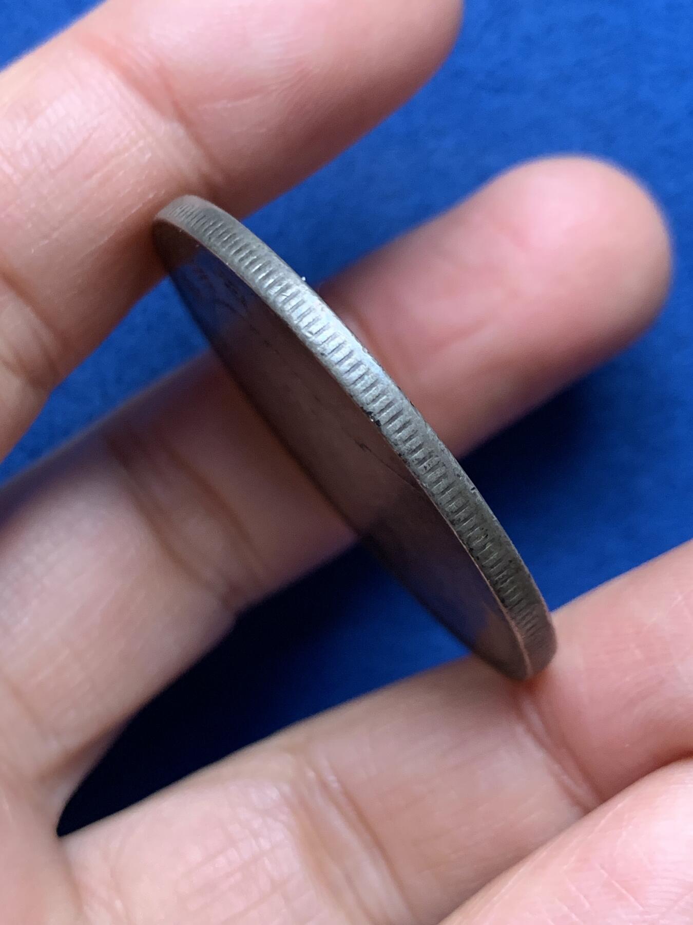 《竞宝斋》第462场 周日，周一，2场连拍 （全场包邮）欢迎送拍 真银假币 民国三年袁像壹圆银币 光谱点测约925银 重26.4克