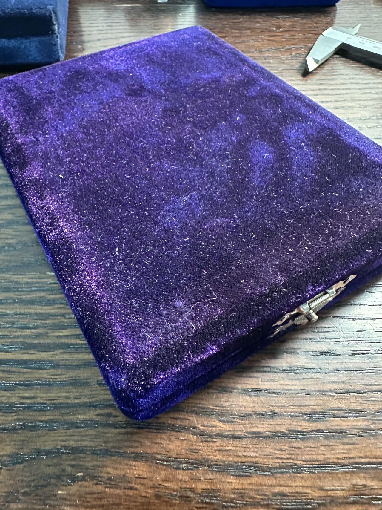 蒂克钱币-第57场 日本章 企业章拍卖  日本警视厅防范功劳镀金章 55mm 91g