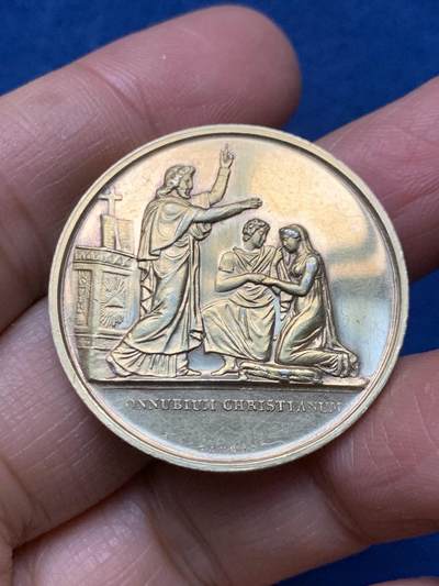 《竞宝斋》第462场 周日，周一，2场连拍 （全场包邮）欢迎送拍 - 法国1866年结婚纪念镀金银章，镀金层保存不错，33.3mm，15.25克，蜜蜂边铭