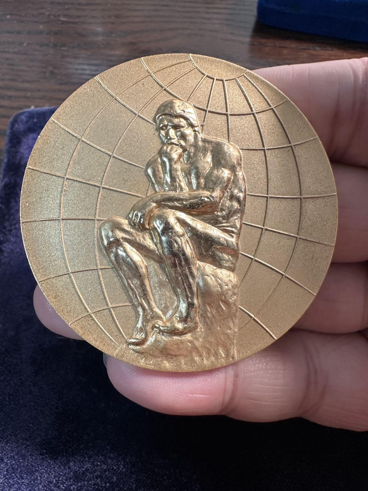 蒂克钱币-第57场 日本章 企业章拍卖  日本三井金属矿业株式会社镀金社长表彰纪念章60mm 108g