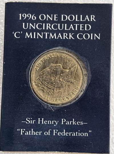 外国优质老铜币高银银币，周六九点倒数截拍，满百包邮，持续收拍 - 原装1996 年澳大利亚 1 元纪念币，正面铸伊丽莎白二世头像，背面为 “联邦之父” 亨利・帕克斯肖像及铭文，C 版堪培拉铸造。为纪念澳大利亚联邦之父亨利・帕克斯发行，是澳联邦历史传承的货币见证。