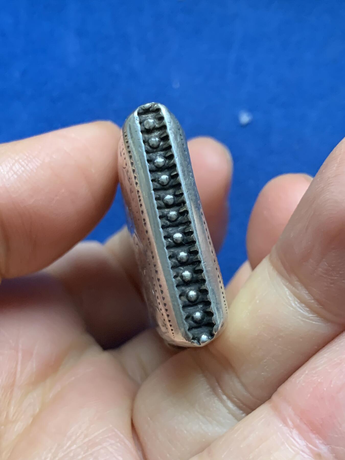 《竞宝斋》第462场 周日，周一，2场连拍 （全场包邮）欢迎送拍 英国银质火柴盒 21.6克 45.5*34mm