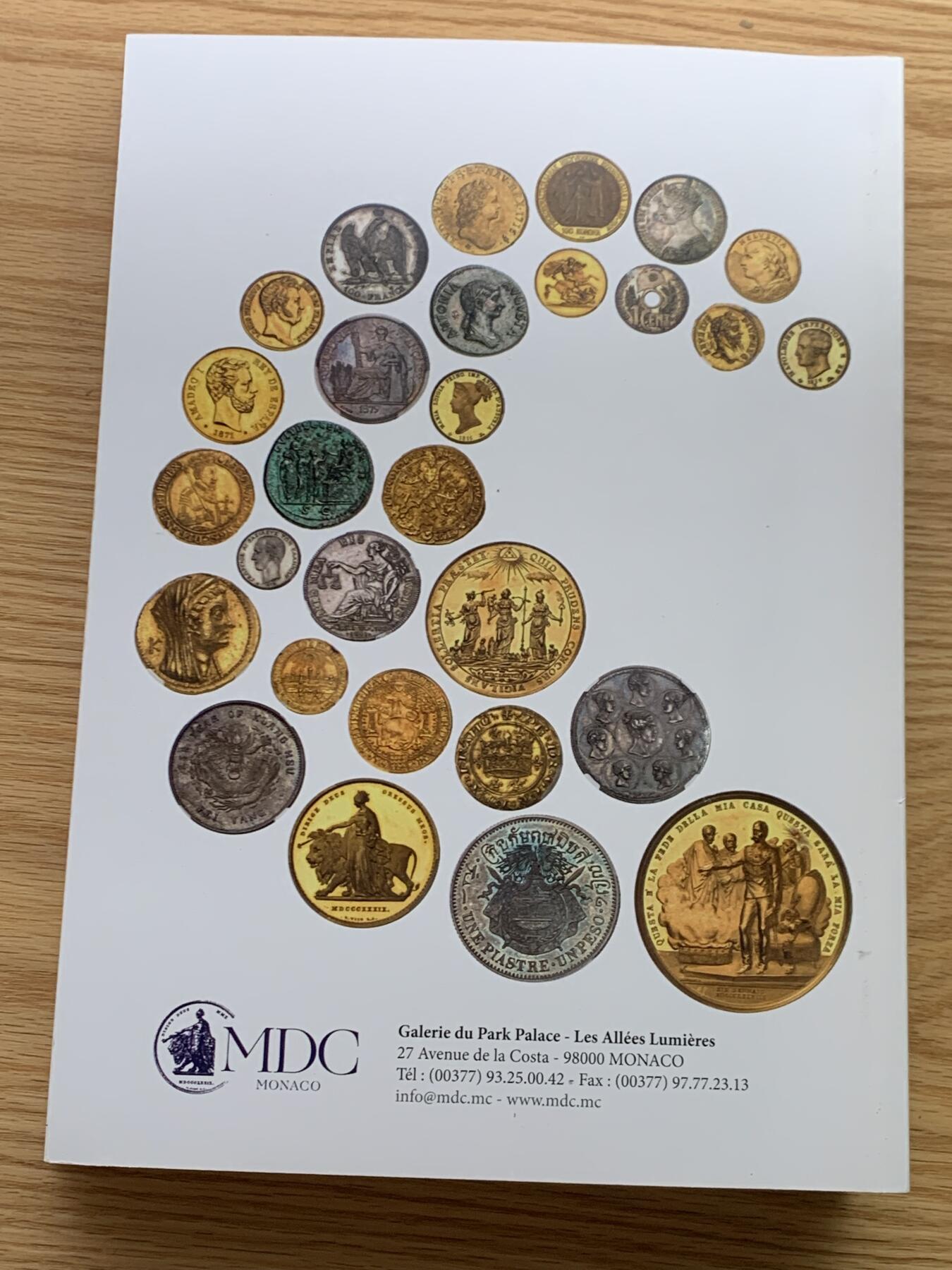 《竞宝斋》第462场 周日，周一，2场连拍 （全场包邮）欢迎送拍 MDC 世界币章拍卖目录 大开本 内图精美 有很多见不到的珍惜币章 重达2.4公斤 包邮