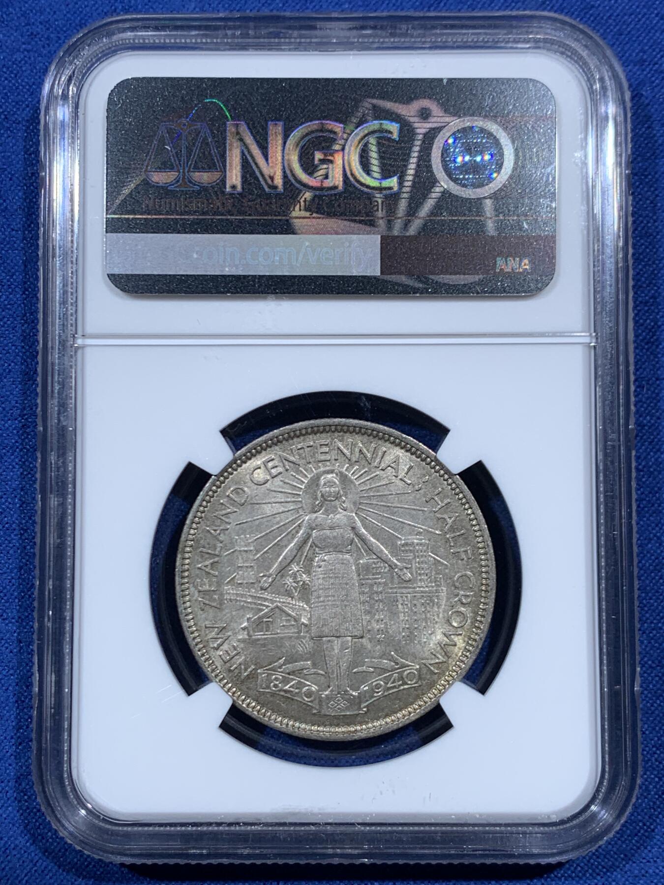 《竞宝斋》第462场 周日，周一，2场连拍 （全场包邮）欢迎送拍 NGC MS63 新西兰1940年建国百年纪念银币，63的好品相稀奇很少出现，大部分都是62分