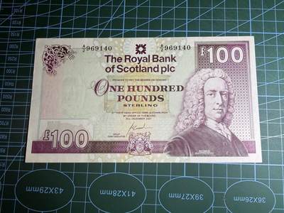 【炜奕收藏】，第五十八期，英属第三场 - 2007年苏格兰皇家银行100镑，UNC-品相，有数个针孔