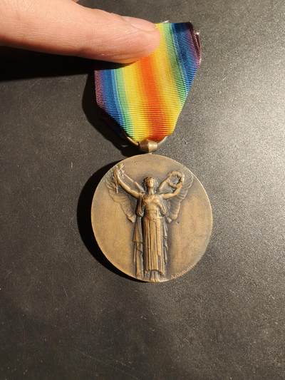 老王徽章第179期 - 法国一战胜利奖章