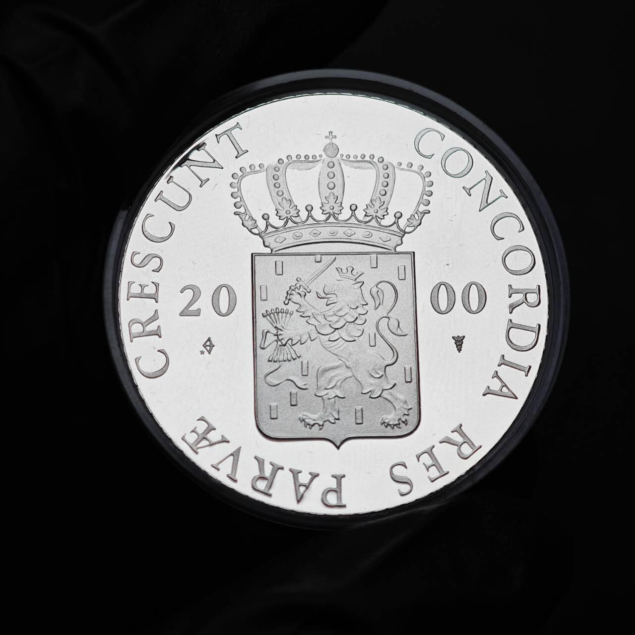 金瓯小拍第三期 古今币章 银价专场 荷兰上艾瑟尔省精制银章2000年 28.3克 古杜卡特图案复刻