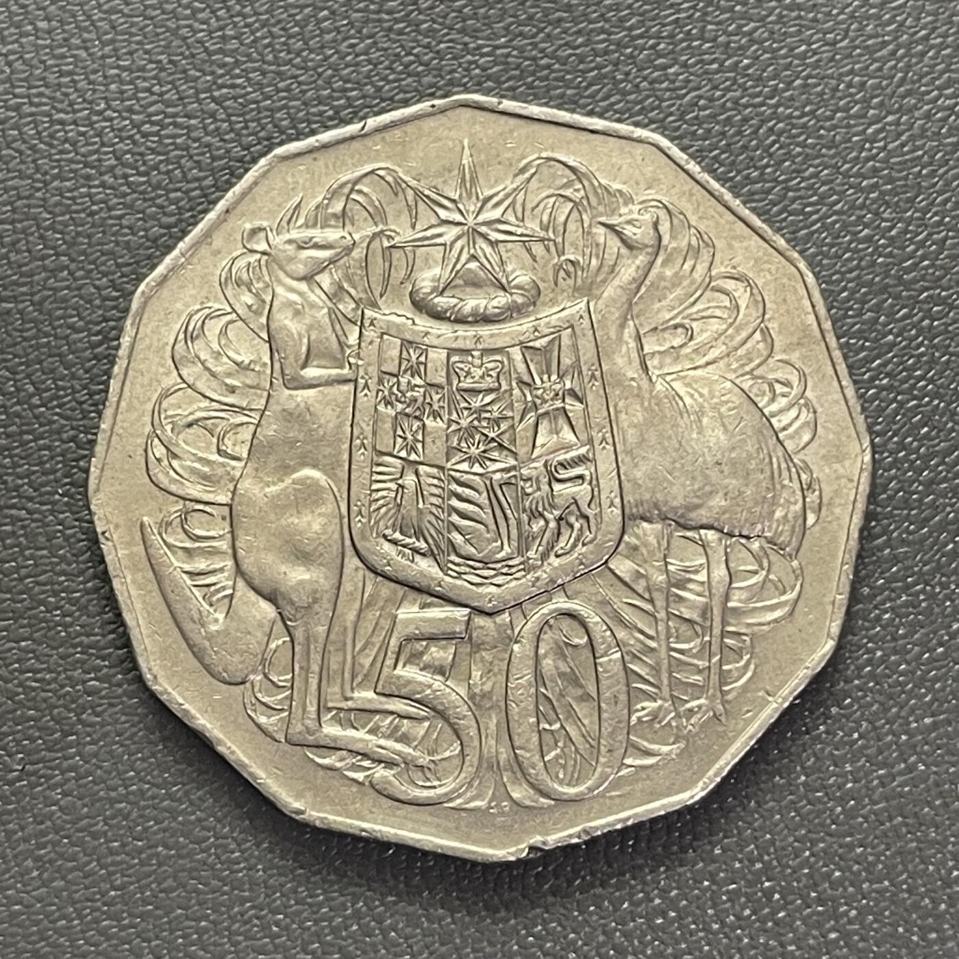 回流0201 澳大利亚1976年50分 花冠女王和国徽