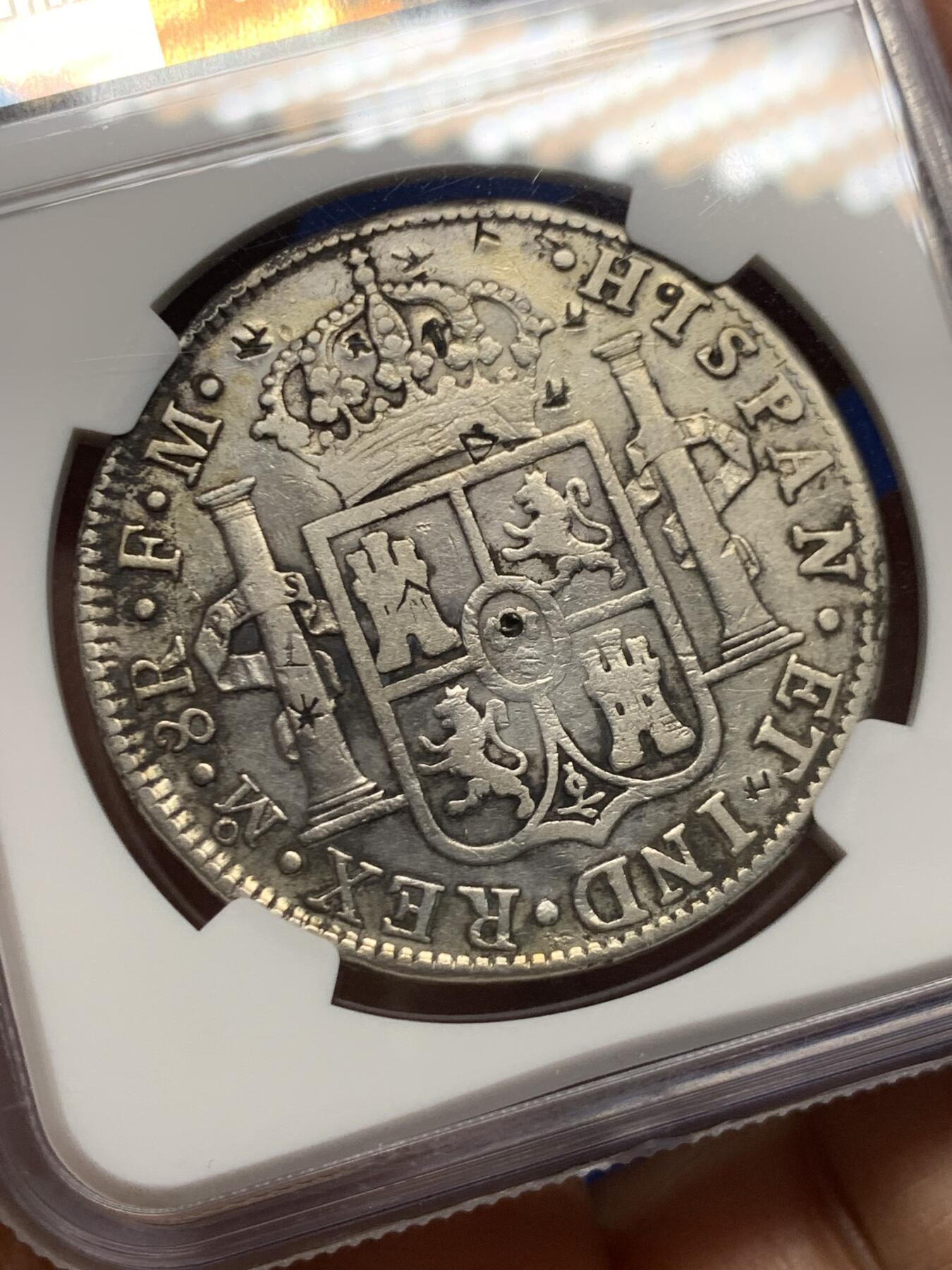 《竞宝斋》第462场 周日，周一，2场连拍 （全场包邮）欢迎送拍 NGC评级 墨西哥1789年卡洛斯四世双柱8R 稀少过渡版，卡三头像卡四名字，多戳，装盒真假无忧