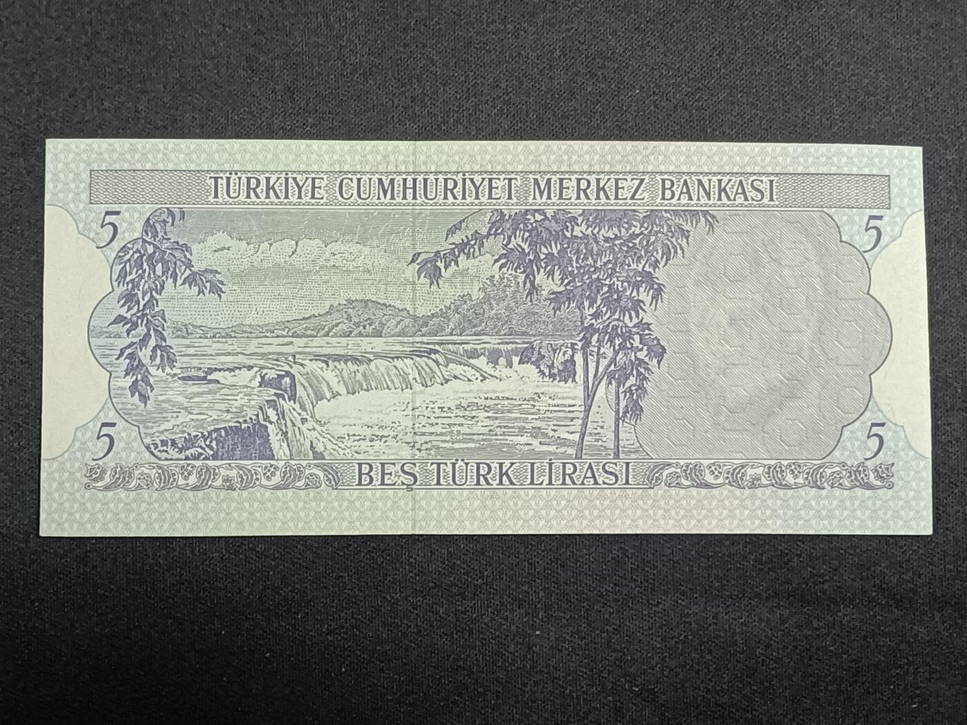 【游宝拍卖】乙巳蛇年第112期 周二集拍 土耳其-5里拉【1979年 全新UNC】