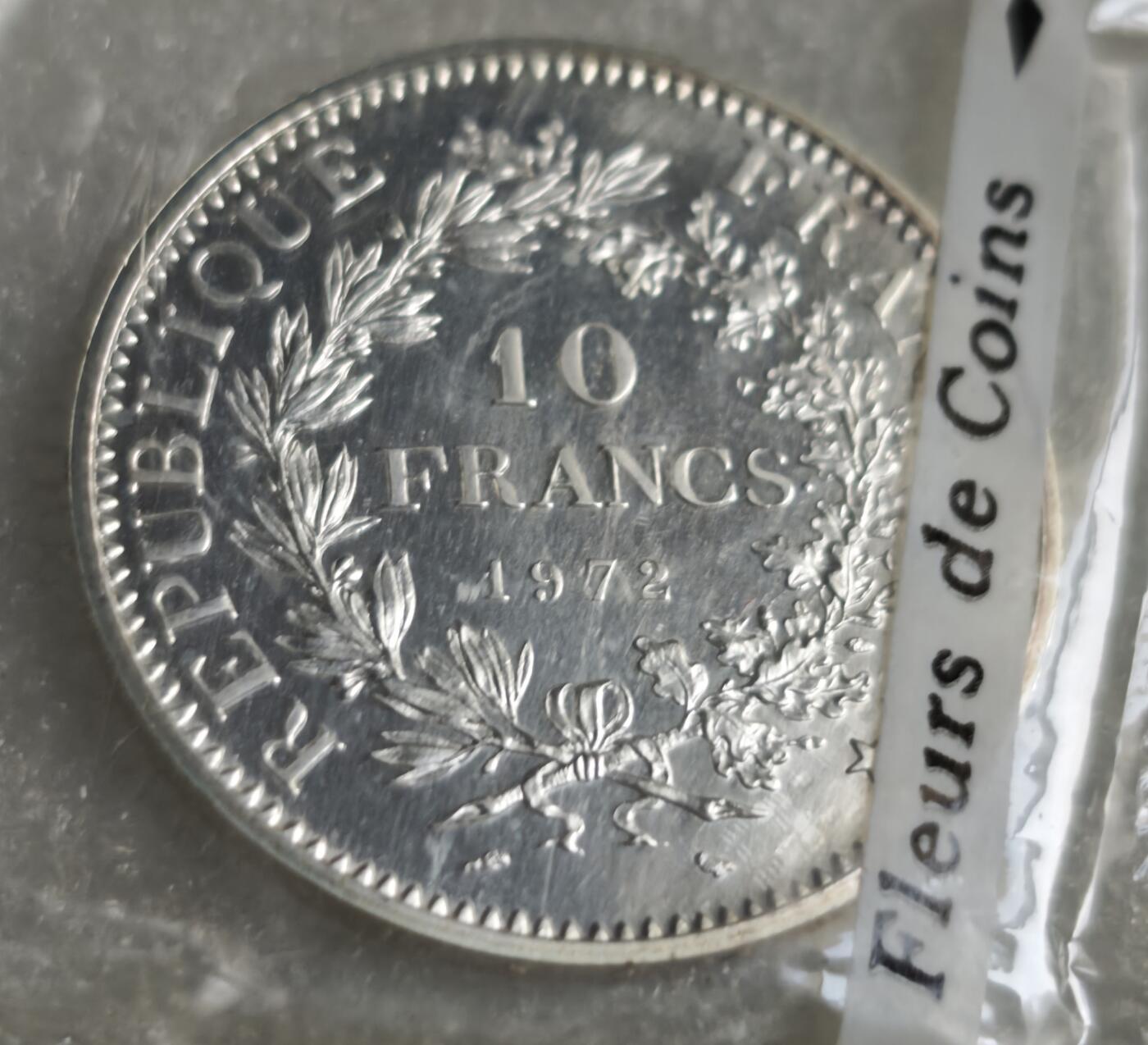 瓶子🏺第227期拍卖会  1972年法国7枚套  原盒  大力神10法郎为银币  25克  25×0.9×27=607.5