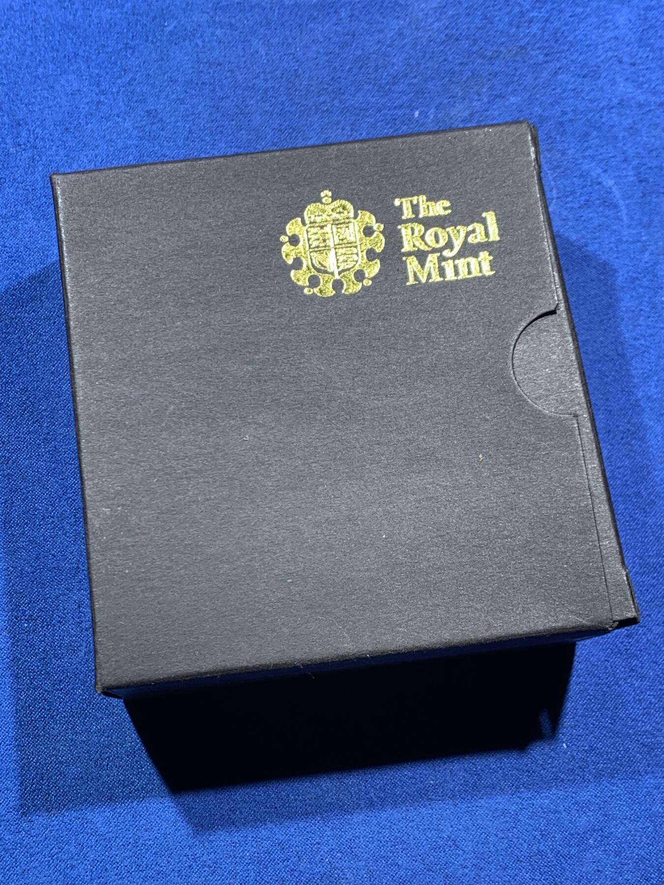 《竞宝斋》第462场 周日，周一，2场连拍 （全场包邮）欢迎送拍 英国2008年奥运会交接仪式2英镑纪念银币 925银 12克 带盒证