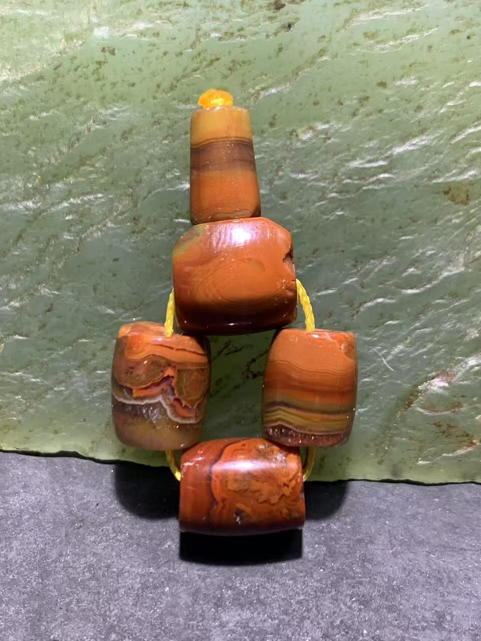 战国红玛瑙配饰一套