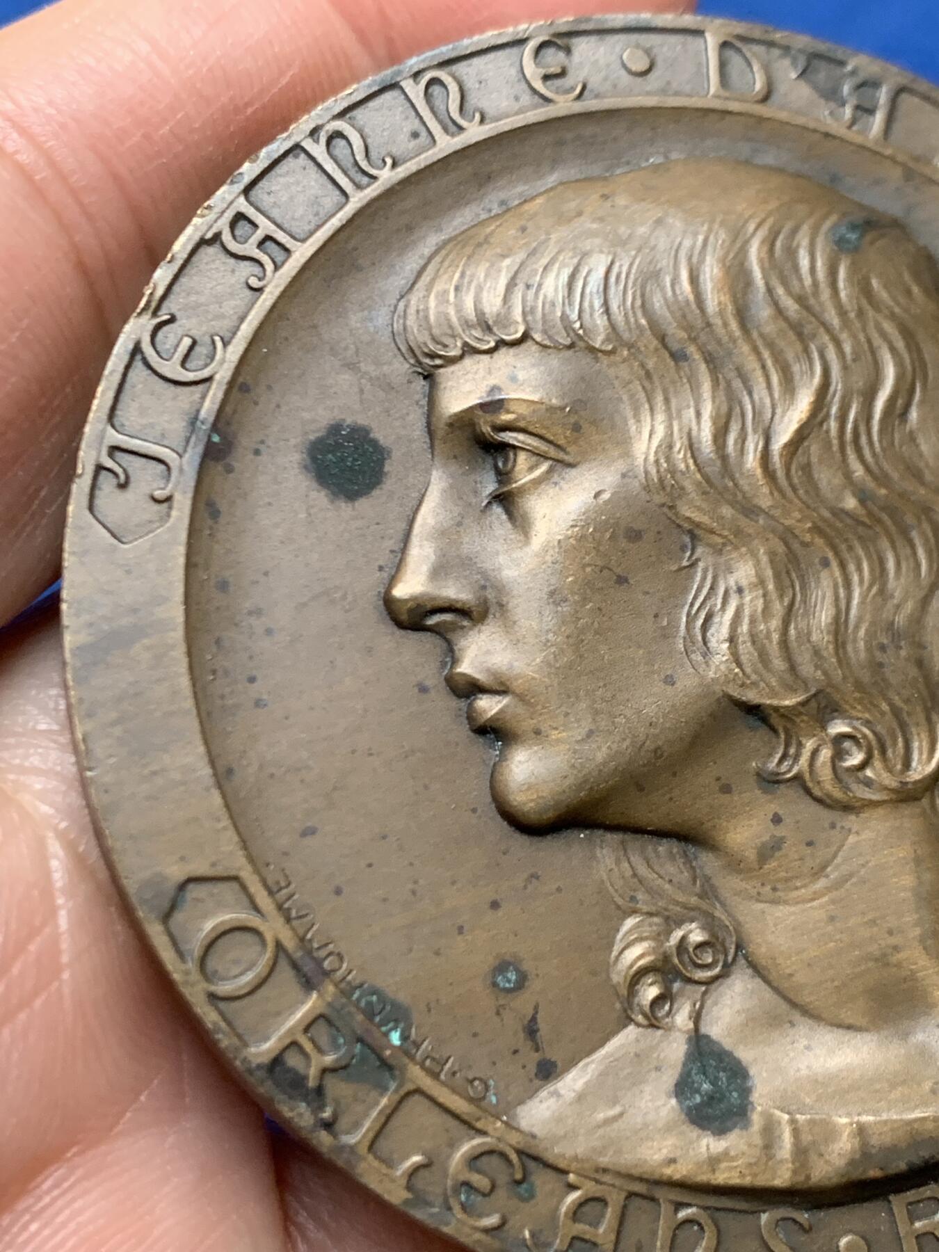 《竞宝斋》第462场 周日，周一，2场连拍 （全场包邮）欢迎送拍 法国贞德号邮轮纪念大铜章 95克 58.5mm 铜标边铭