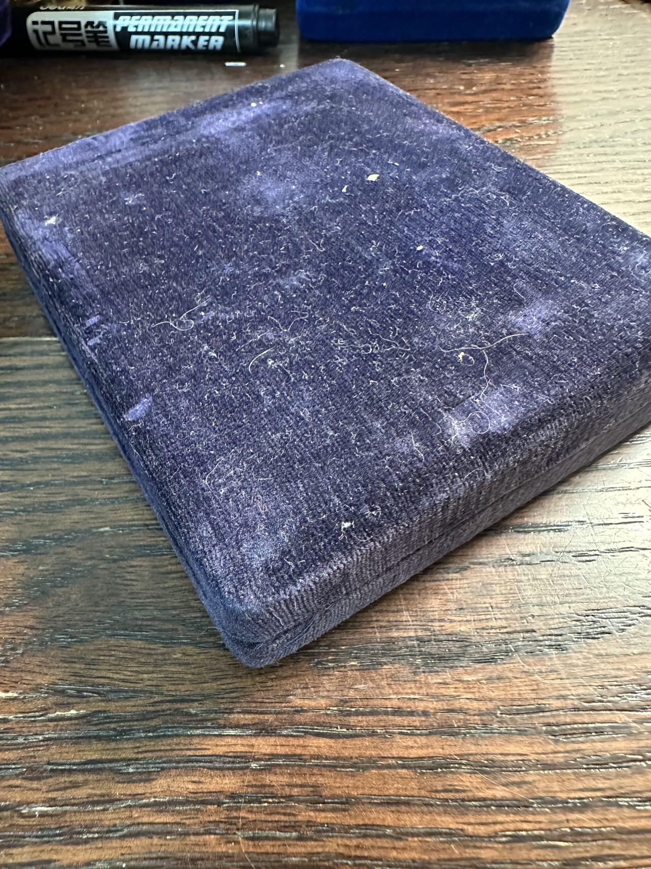 蒂克钱币-第57场 日本章 企业章拍卖  表彰长野县警察在“浅间山庄事件”（连合赤军轻井泽劫持人质事件）行动 纪念章 纹饰镀金 60mm120g