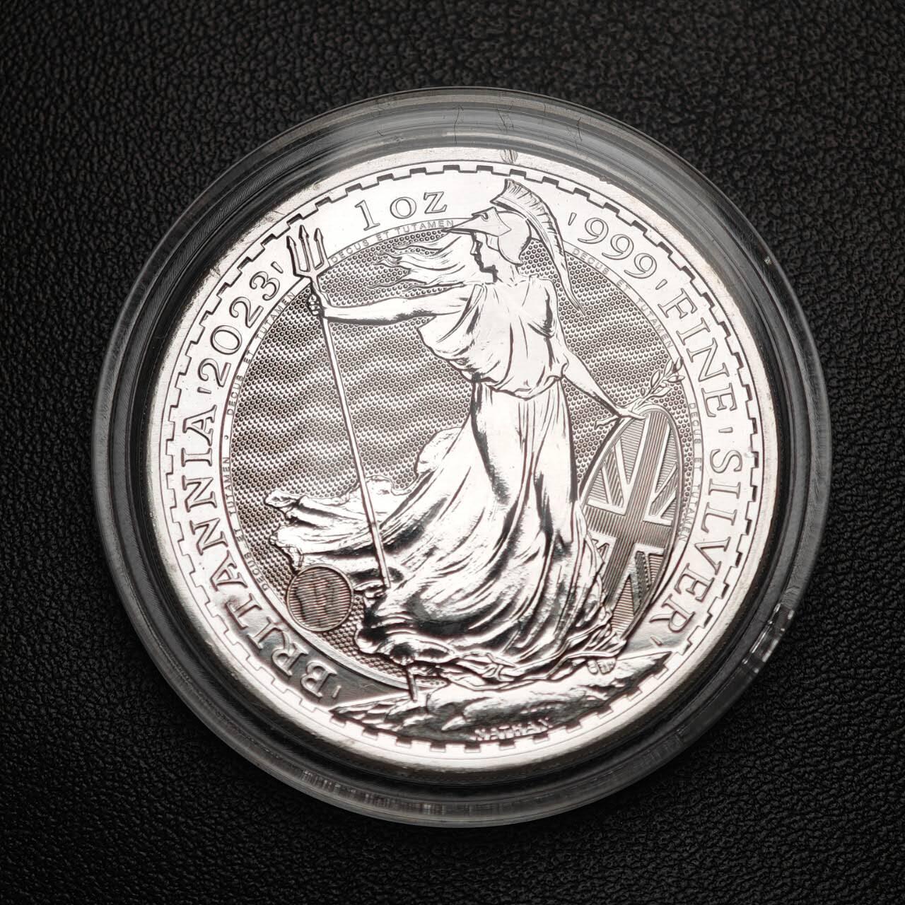 金瓯小拍第三期 古今币章 银价专场 英国不列颠女神投资银币2023年 重31.1克 查尔斯国王头像 有淡白斑